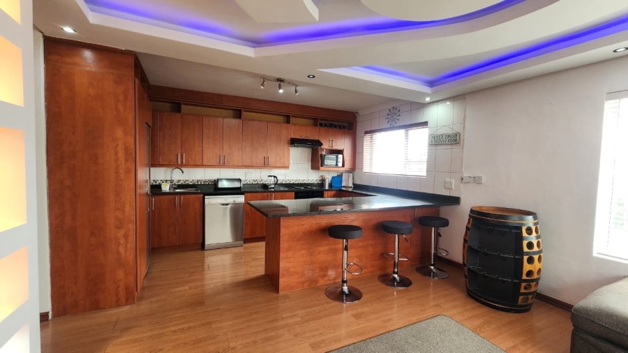 To Let 2 Bedroom Property for Rent in Strand North Western Cape